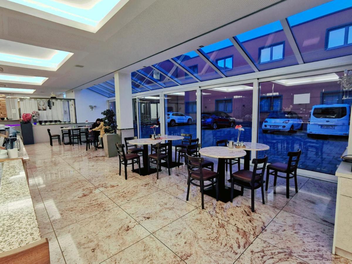 Hotel Fortune Colonia Exterior foto